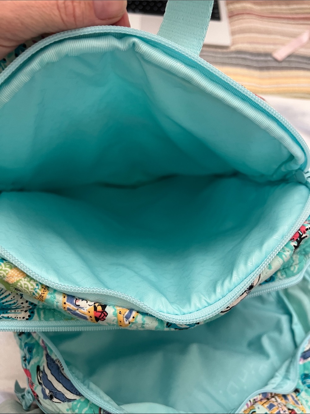 NWOT Vera Bradley Cotton Essential Campus Backpack in Antilles Treasure - Picture 5 of 8